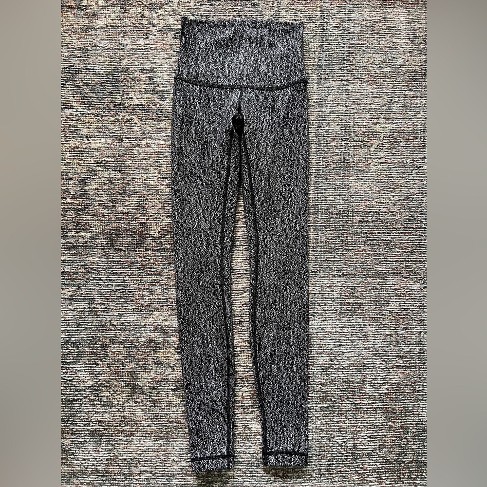 Lululemon 2 Black and White Align Stretch Pant 30" T30416 leggings compression